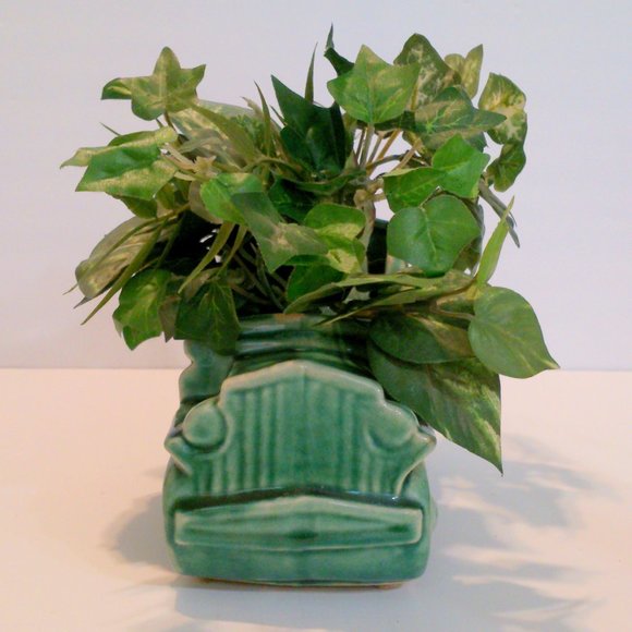 Vintage Mid Century Green Jalopy Car Ceramic Planter with Faux Ivy - Picture 5 of 7